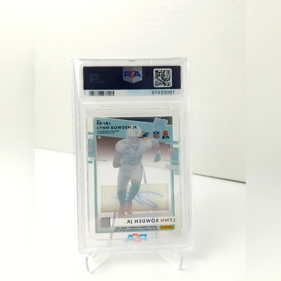 2020 Panini Chronicles Clearly Donruss Lynn Bowden Jr. RC Auto Purple /25 PSA 9 - Picture 2 of 3